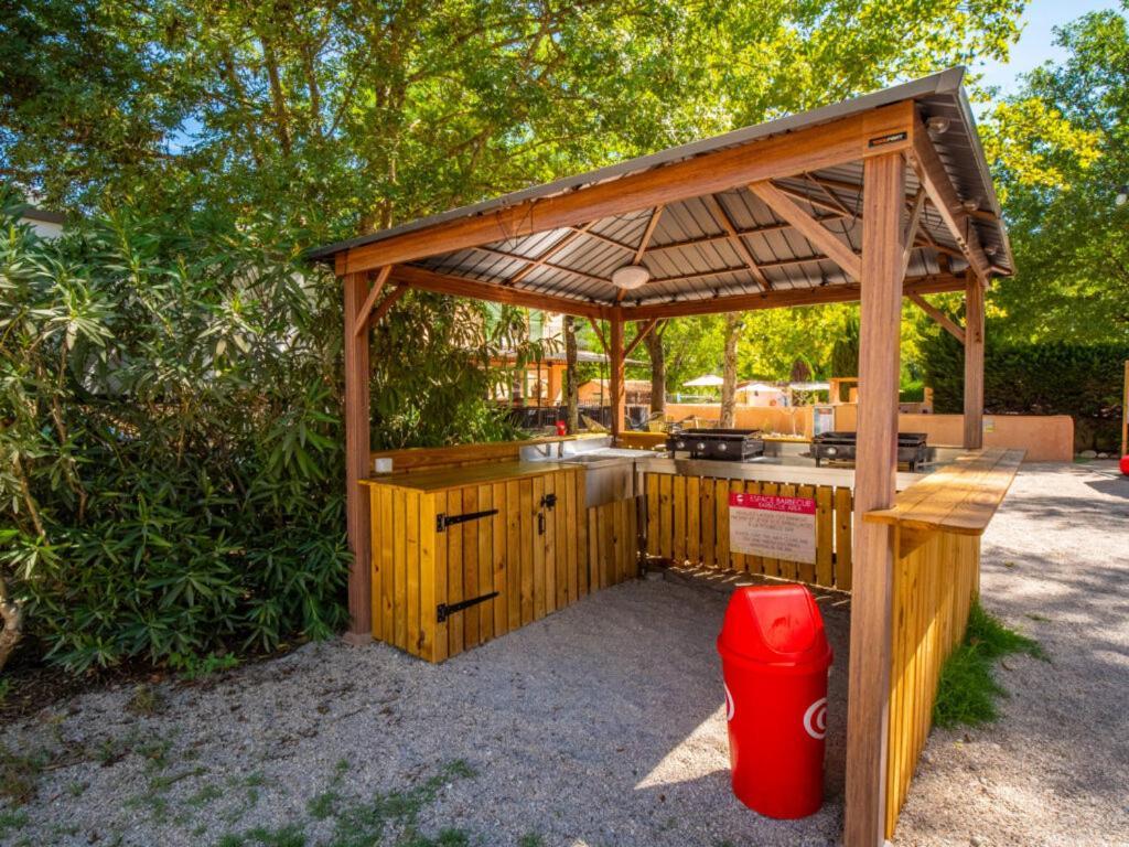 Camping Hotel Les Rives Du Loup Tourrettes-sur-Loup Eksteriør bilde