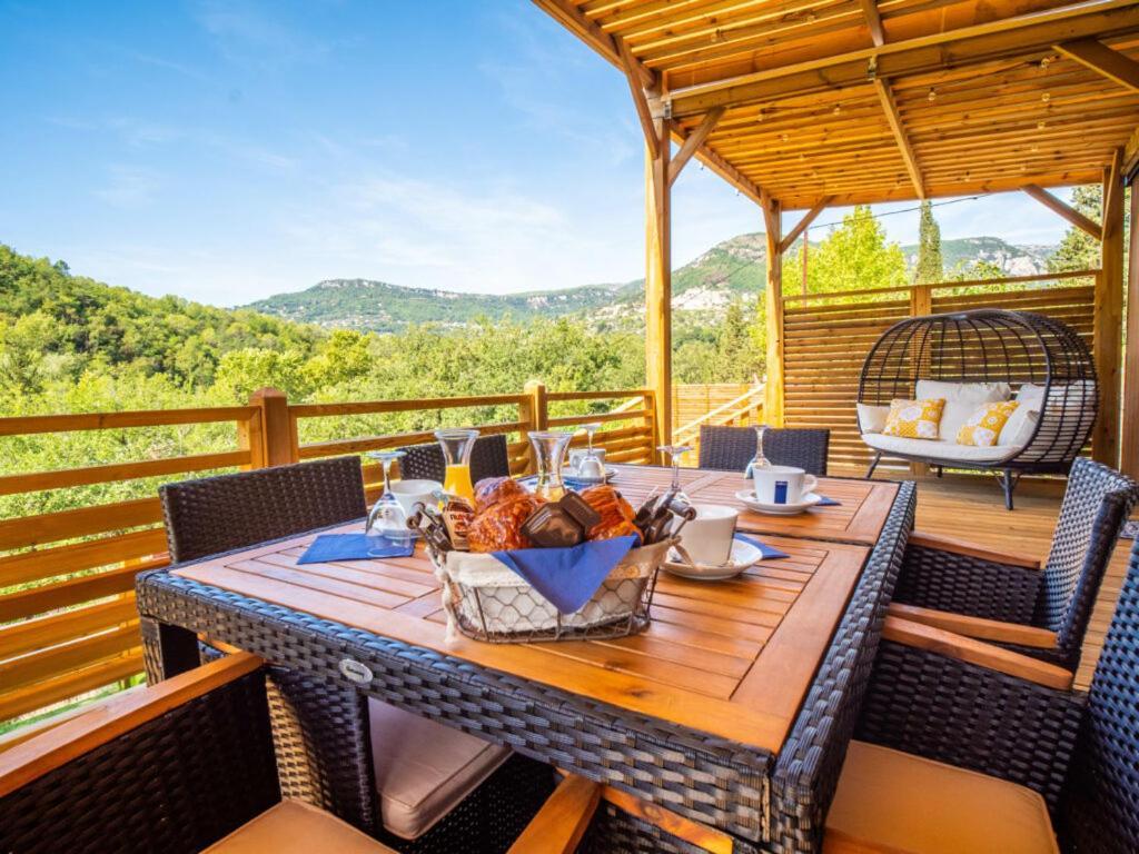 Camping Hotel Les Rives Du Loup Tourrettes-sur-Loup Eksteriør bilde